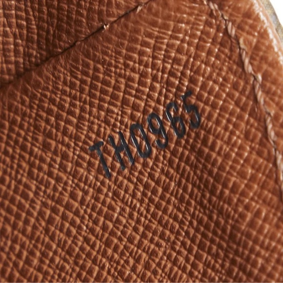 Louis Vuitton Chantilly - Picture 7 of 9